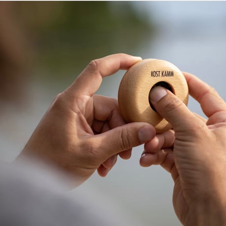 [KOSTKAMM]  Waxed Beech Wood Pop up  Brush / 7cm