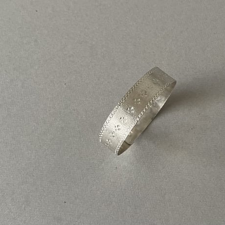 [ishi jewelry]  gonul collection / middle /  silver bangle