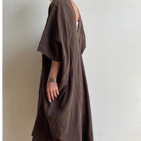 [ pips ] / plainly woven  cotton huipil /  Brown