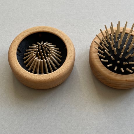 [KOSTKAMM]  Waxed Beech Wood Pop up  Brush / 7cm