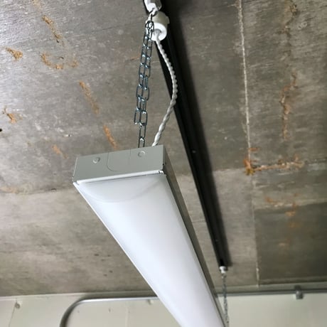 在庫処分１台【W-LB】配線ダクト用 　LED２灯相当　 LEDライト　ホワイト