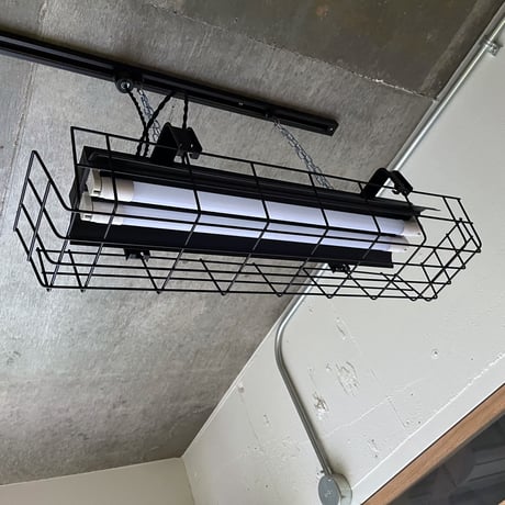 【B-2L20KG】配線ダクトレール用 2灯LEDライト 　笠、ガード付き つや消し黒  照明器具