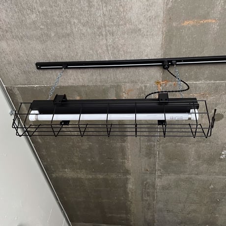 【B-1KG16】配線ダクトレール用1灯　Hf蛍光灯器具   ガード付き つや消し黒