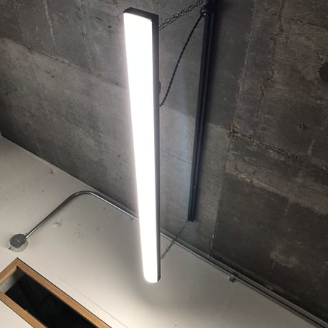 (2台セット)20年製中古【B-LB】配線ダクト用   LEDライト　つや消し黒　※ライトバーに傷、汚れがあり