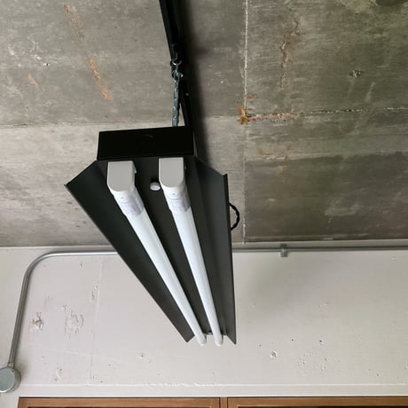 【B-2L40WK】ダクトレール用２灯 LEDライト　ワイド笠付き　 つや消しブラック　照明器具