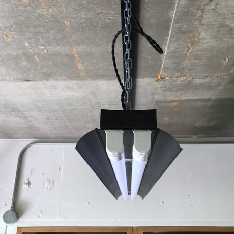 【B-2L40K】ダクトレール用２灯 LEDライト　笠付き　 つや消しブラック　照明器具