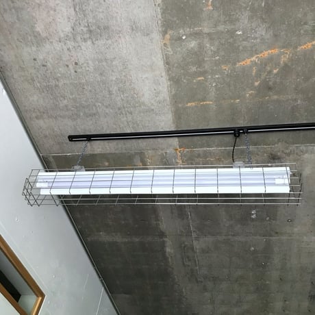 【W-1LSG03】ダクトレール用1灯LEDライト  ホワイト　笠付き　ステンレスガード