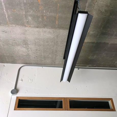 【B-2LS】 ダクトレール用　一体型LEDライト　笠付き  つや消しブラック