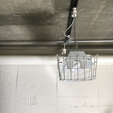 【W-2LG20K】ダクトレール用2灯LEDライト 笠、ガード付き　 　照明器具
