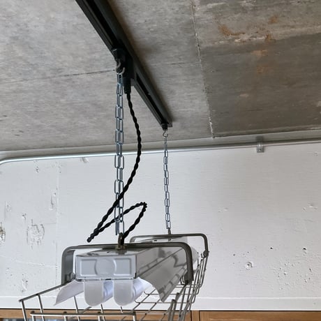 【W-2L20KSG】配線ダクトレール用 2灯LEDライト 　笠、ステンレスガード付き ホワイト  照明器具