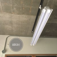 【W-2L40K】２灯 LEDライト 笠付き ホワイト