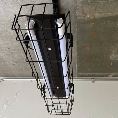 【B-2L20G-F】配線ダクトレール用 2灯LED ライト つや消し黒 　ガード付き 照明器具