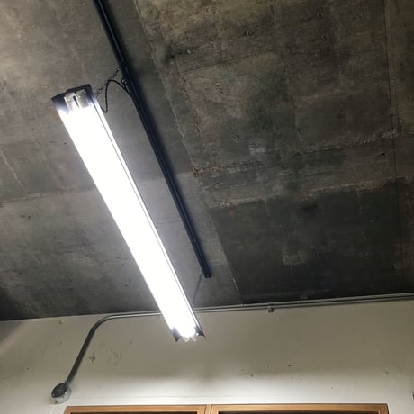 【B-2L40K】ダクトレール用２灯 LEDライト　笠付き　 つや消しブラック　照明器具
