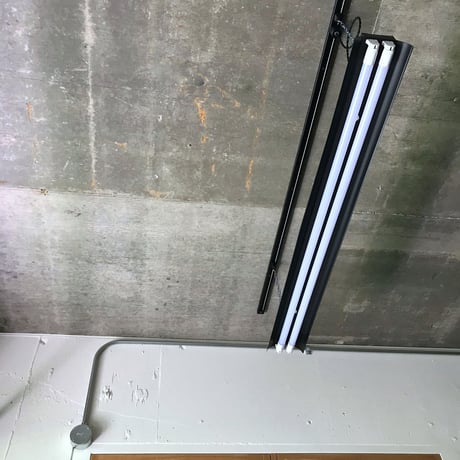 【B-2L40K】ダクトレール用２灯 LEDライト　笠付き　 つや消しブラック　照明器具
