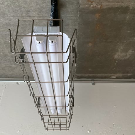 【W-2L20KSG】配線ダクトレール用 2灯LEDライト 　笠、ステンレスガード付き ホワイト  照明器具
