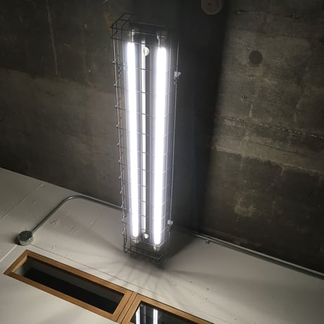 【B-2LWG】配線ダクトレール用 ２灯 LEDライト 笠、 ガード付き　つや消しブラック 照明器具