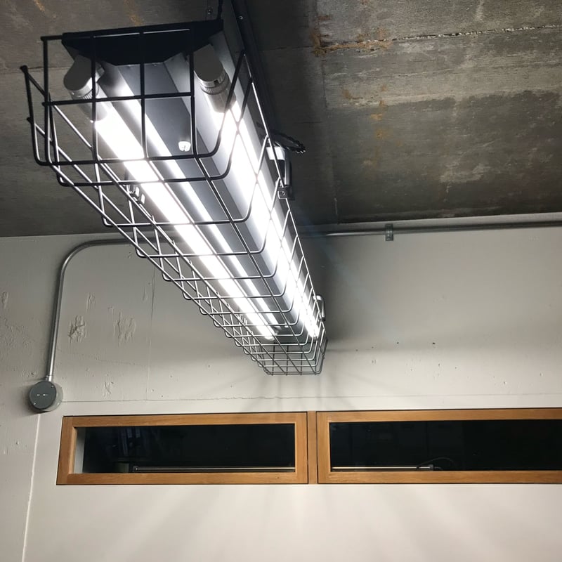 B-2LG01】ダクトレール用 2灯 LEDライト 逆富士 ガード付き つや消し