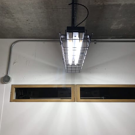 【B-2L20G】配線ダクトレール用 2灯LED ライト つや消し黒 　ガード付き 照明器具