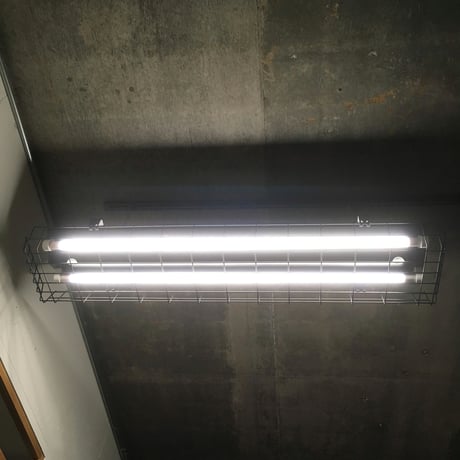 【B-2LWG】配線ダクトレール用 ２灯 LEDライト 笠、 ガード付き　つや消しブラック 照明器具