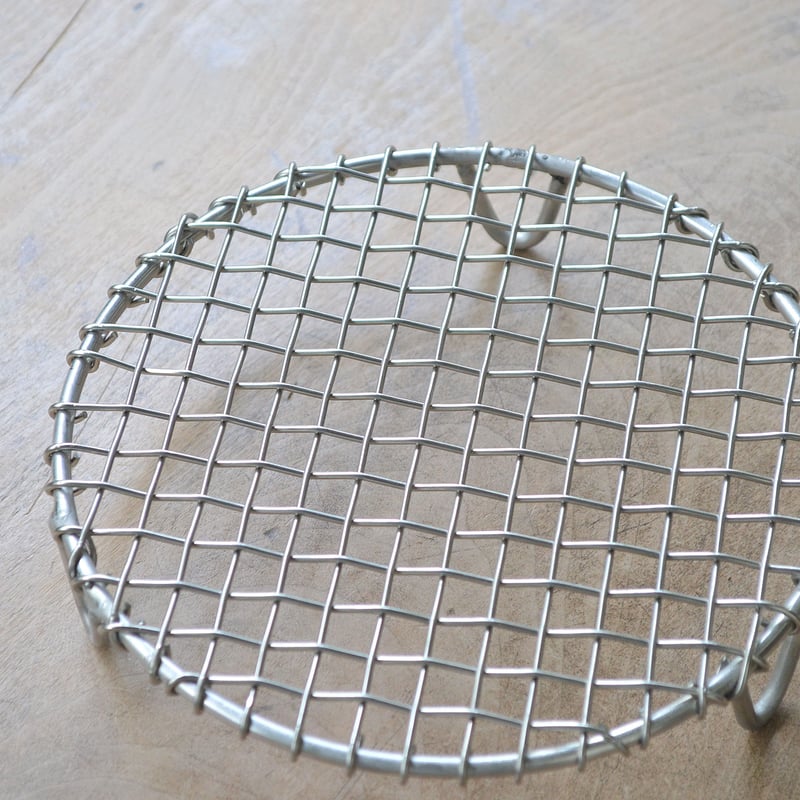 丸網足付・Sサイズ 16cm（辻和金網） | 暮らしの雑貨店 コネッタ