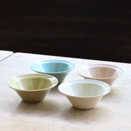 13cm ボウル・小鉢（momotto）