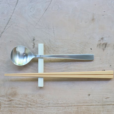 角柱カトラリーレスト（sobakai）