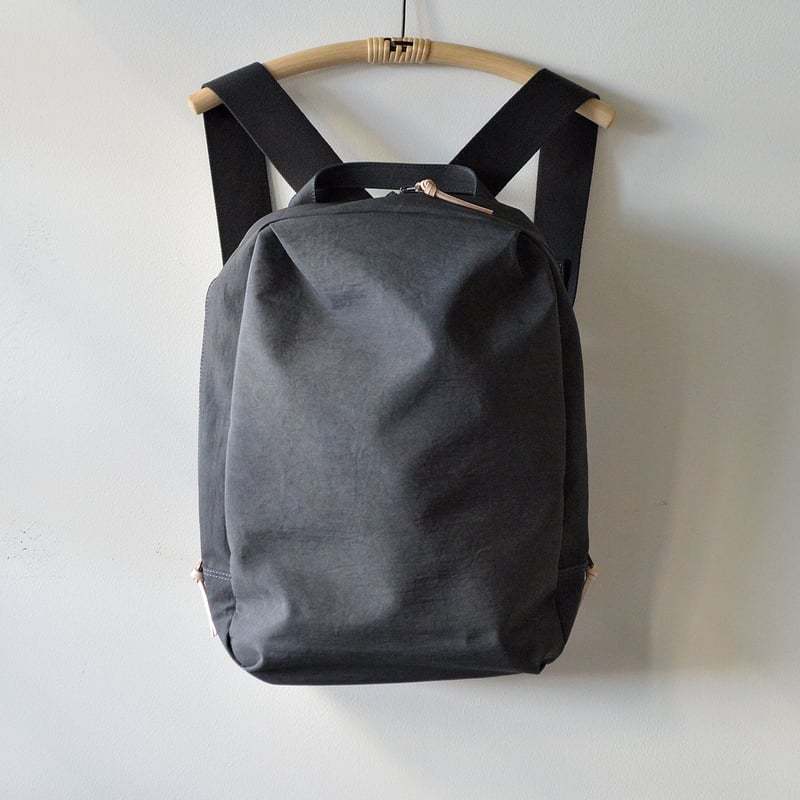 ニジュウカノウ　FUKUI SIWAナイロンリュックM グレージカーキ NIZYU KANO / にじゅうかのう FUKUI SIWA ナイロンリュック