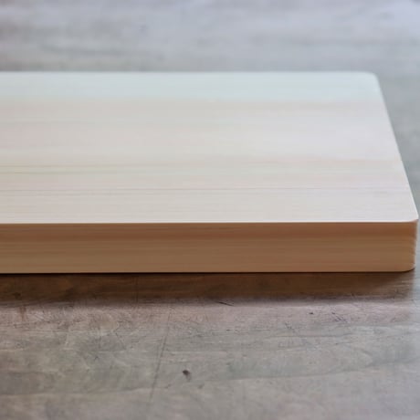 ヒノキのまな板・卓上（吉永製作所）