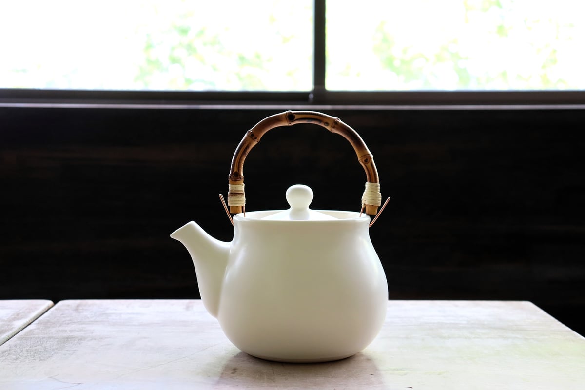 鉄蓋重餅小鉄瓶　煎茶道具　容量700cc fit=scale-down,w=1200