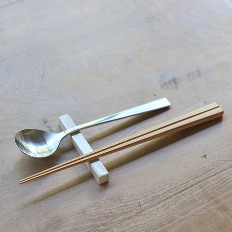角柱カトラリーレスト（sobakai）