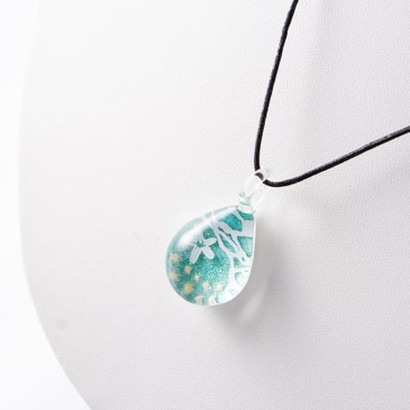 【夏限定】Star Sand Emerald ＜海の謌 umi no uta  GLASS JEWELRY＞ [UPMW-2-001]