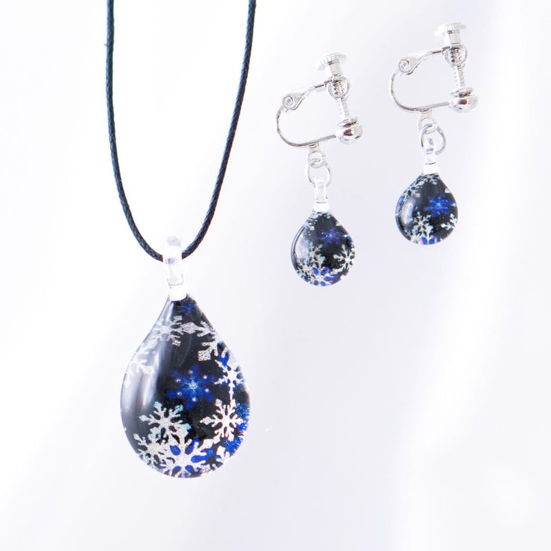 Falling Snowセット> ネックレス+ピアス/イヤリングSサイズ Falling Snowセット> ネックレス+ピアス/イヤリングSサイズ