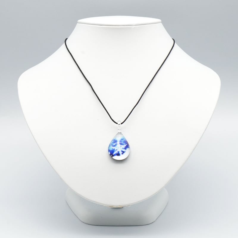 Crystal Snowセット＞ ネックレス＋ピアス／イヤリングSサイズ | north