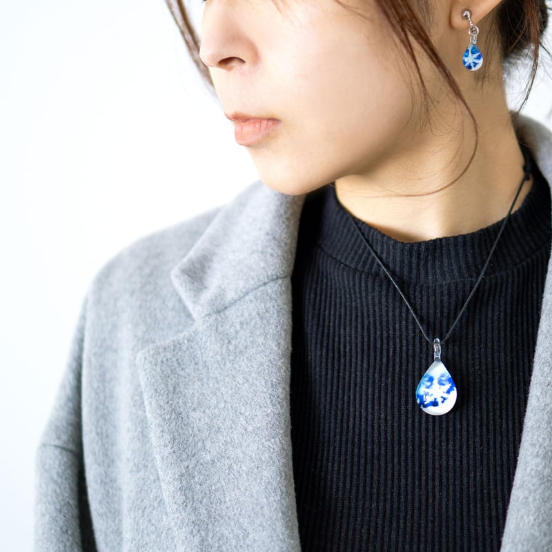 Crystal Snowセット＞ ネックレス＋ピアス／イヤリングSサイズ | north