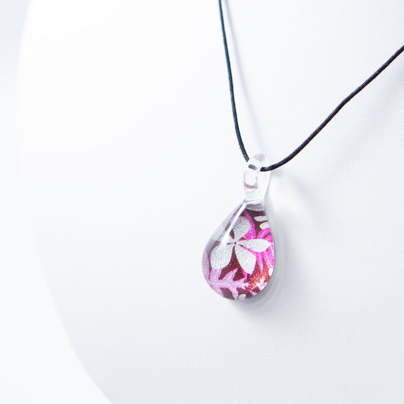 Shibazakuraセット＞ ネックレス＋ピアス／イヤリングSサイズ | north