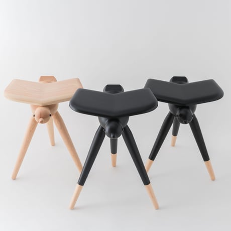 YATAGARASU STOOL    八咫烏スツール　ー顔あり・HIGH・黒ー