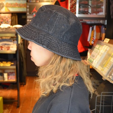 re:create BUCKET HAT (REC LOGO) BLACK DENIM