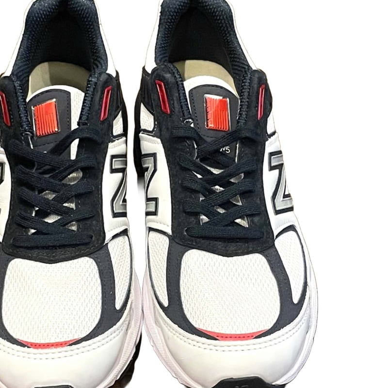 NEW BALANCE (M990 MADE IN USA) WHITE / BLACK | 