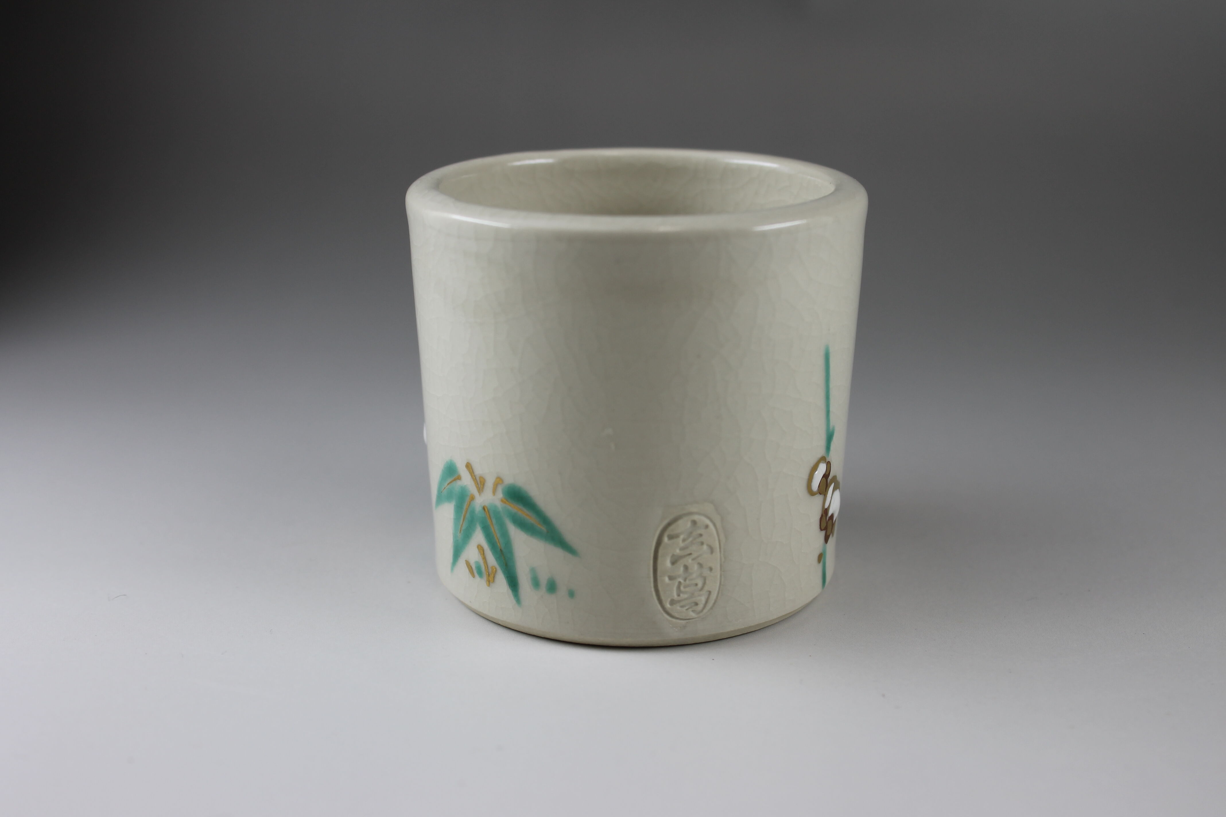 六代宮川香斎作 真葛色絵梅竹蓋置【茶道具／蓋置／真葛】 | 龍門堂
