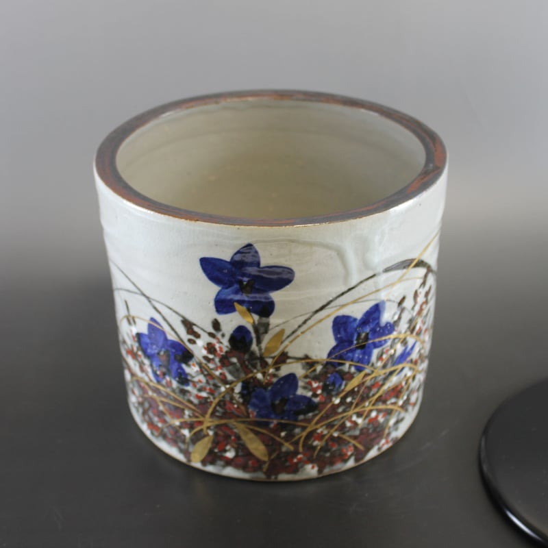 加賀瑞山 乾山写秋草水指 共箱【茶道具/水指/共箱】 | 龍門堂 加賀瑞山 乾山写秋草水指 共箱【茶道具/水指/共箱】 | 龍門堂