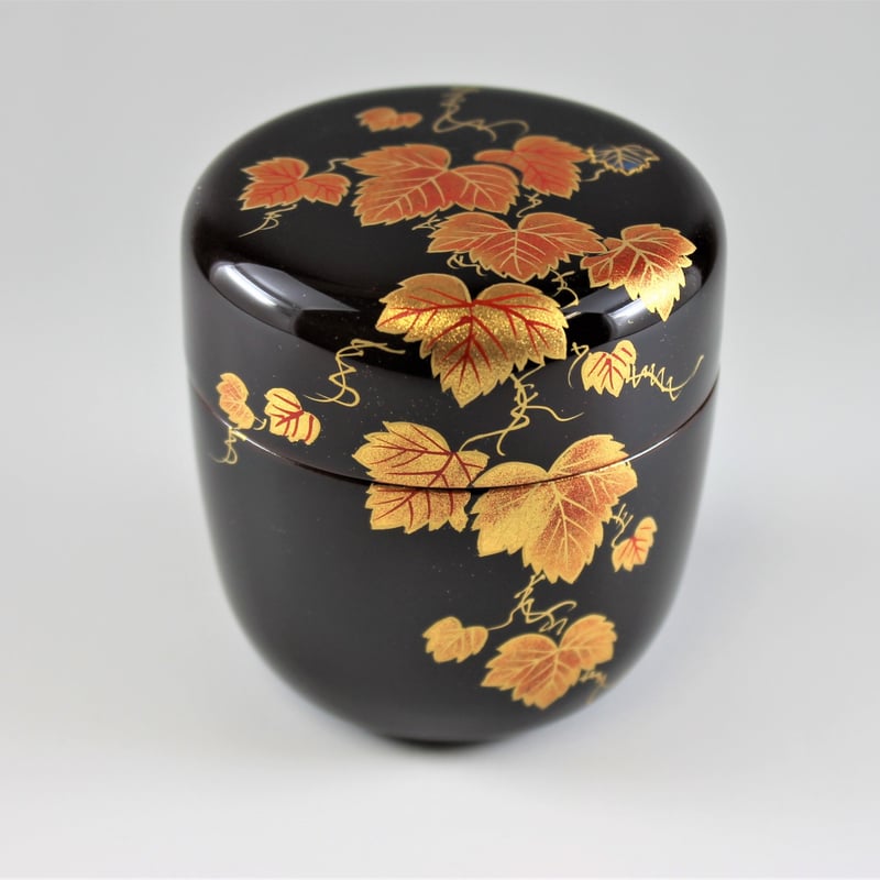 茶道具　越前塗　佐々木麗峰作　利休伝来写　笹蒔絵　中棗　共箱　V　7133 茶道具 越前塗 佐々木麗峰作 利休伝来写 笹蒔絵 中棗 共箱