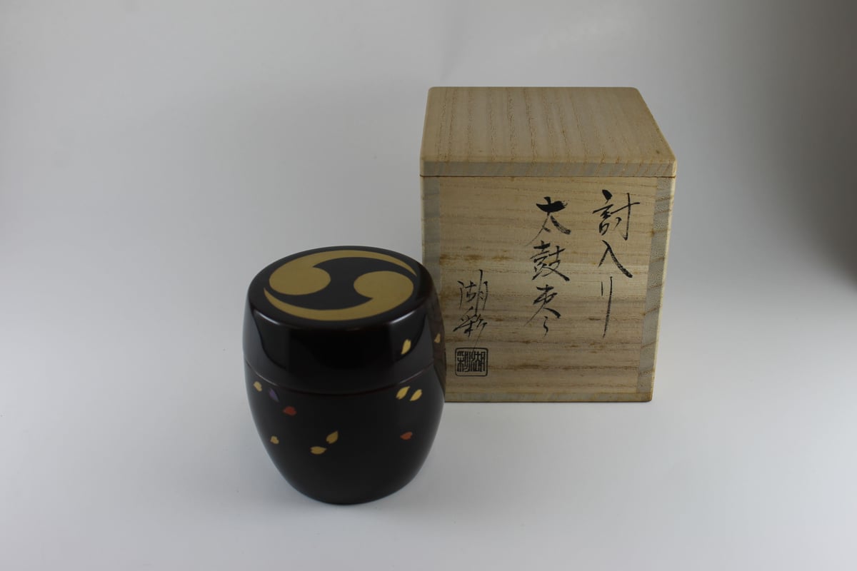 送料込【逢絢亭・新品】茶道具 中棗 山中塗 黒塗 扇面七宝蒔絵 中村湖彩 共箱