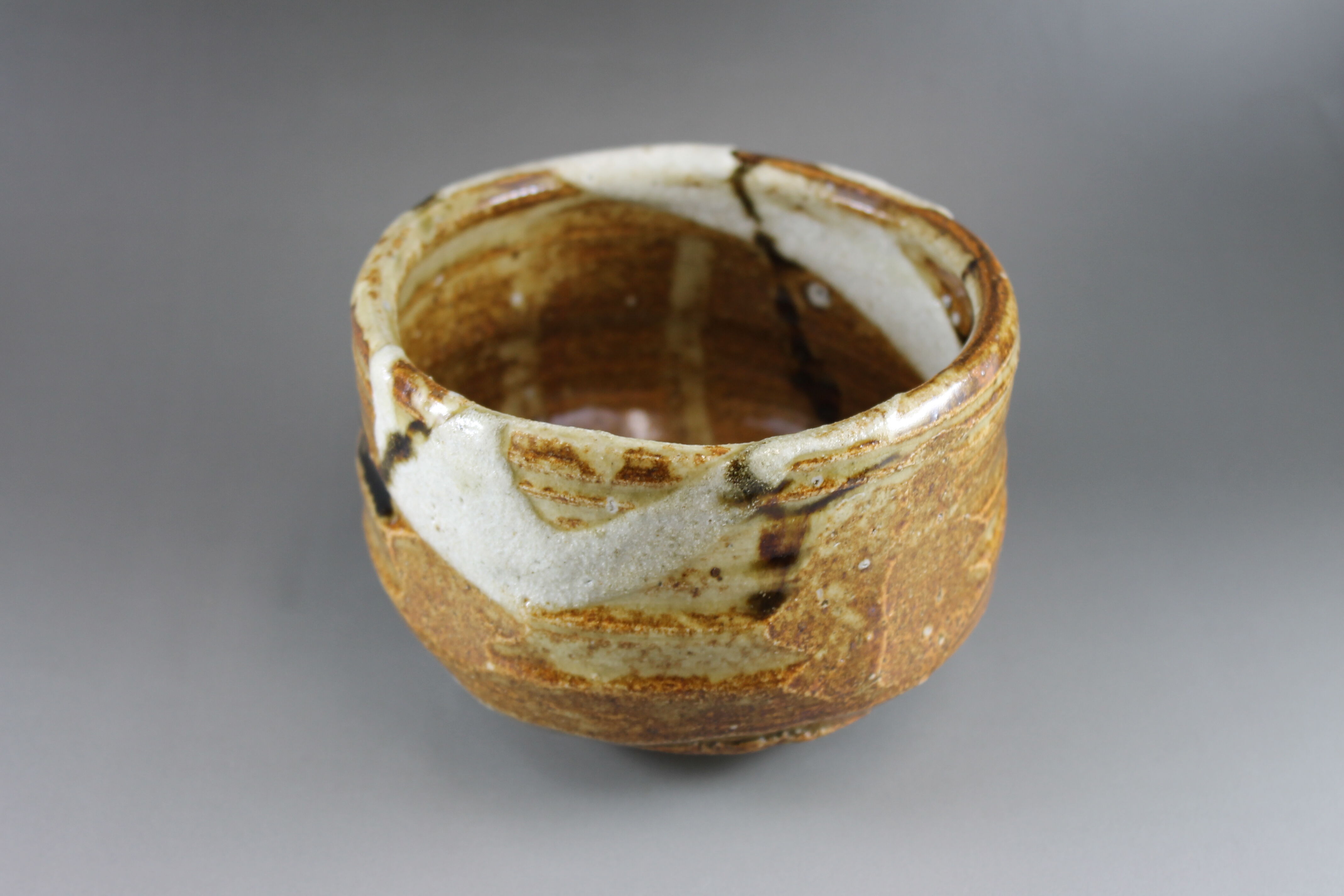 『加藤光右衛門』造 美濃伊賀茶入 山十窯 共箱 仕覆 茶道具 加藤光右衛門 美濃伊賀茶碗【茶道具／茶碗／桐箱入】 | 龍門堂