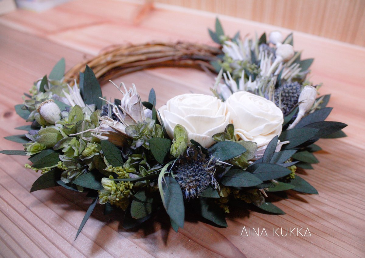 グリーンと白花のハーフリース　ドライフラワーリース 【25406】 グリーンと白花のハーフリース ドライフラワーリース 【25406】の通販