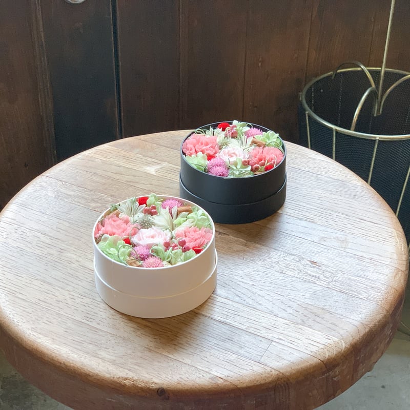 バラとカーネーションのフラワーボックス]カラー2種/プリザーブド