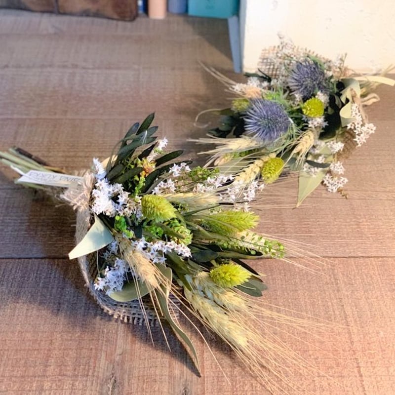 小花のドライフラワーリースᰔᩚスワッグ付き ミニスワッグ(花束)]カラー2種/ドライフラワー | Flower works AINA K