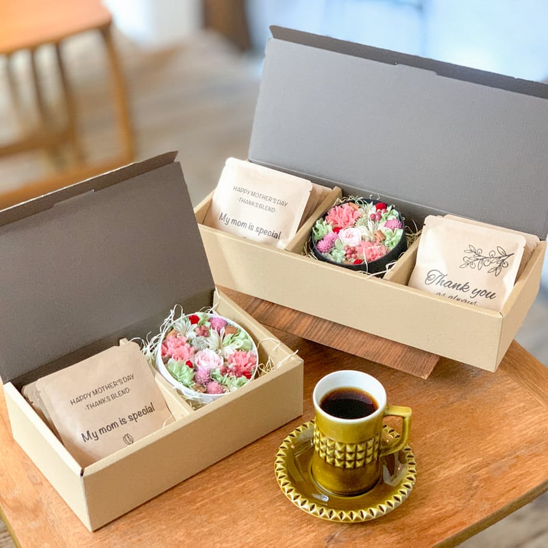 バラとカーネーションのフラワーボックス]カラー2種/プリザーブド