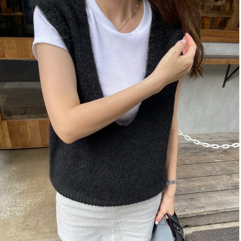 pois ポワ　knit vest　ニットベスト ブラック pois ポワ knit vest ニットベスト ブラック pois ポワ knit