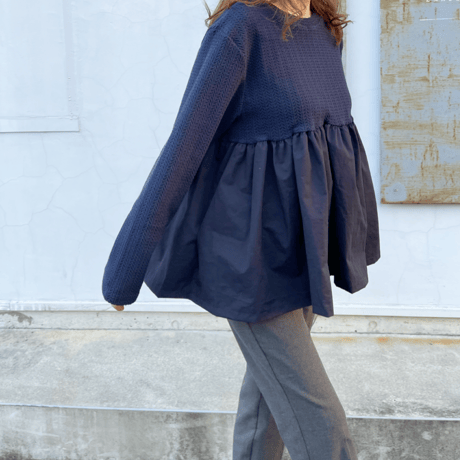 Volume flare pullover (Navy)