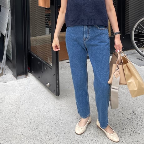 Tapered denim